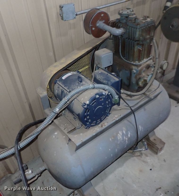 image for item HR9872 Quincy 3257  air compressor