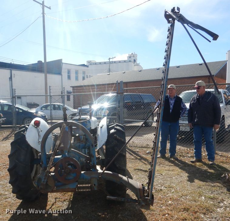 image for item HU9393 Ford 9N  tractor