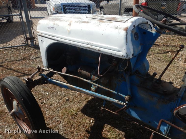 image for item HU9393 Ford 9N  tractor