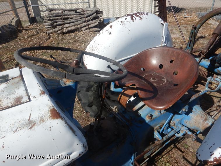 image for item HU9393 Ford 9N  tractor