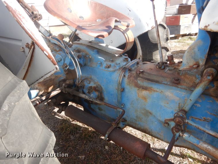 image for item HU9393 Ford 9N  tractor
