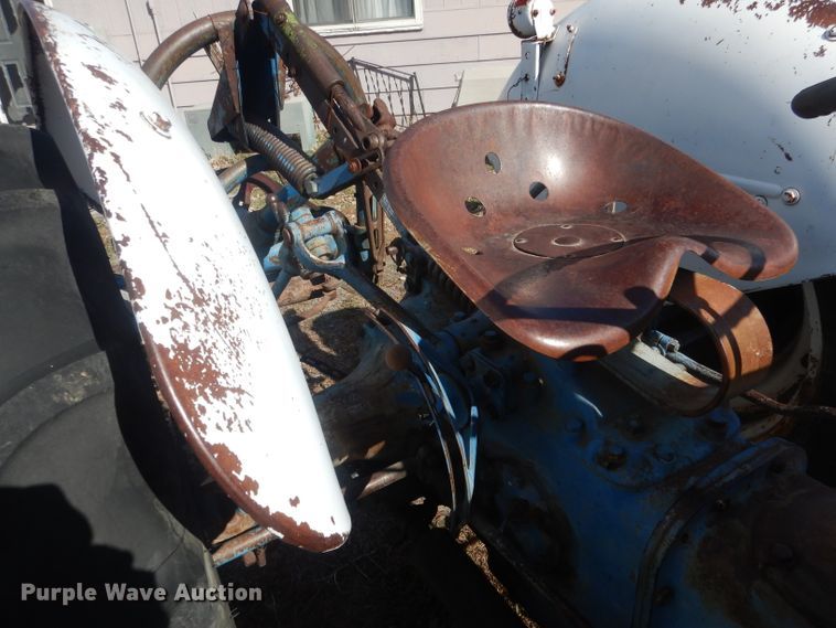 image for item HU9393 Ford 9N  tractor