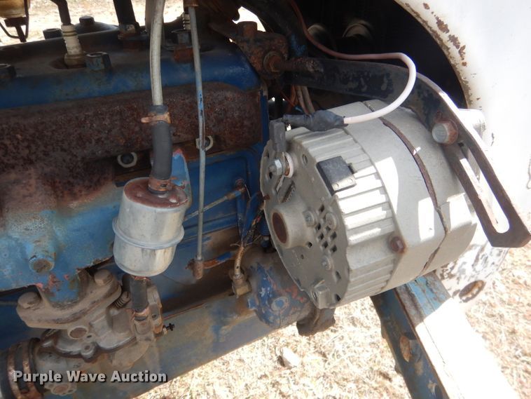 image for item HU9393 Ford 9N  tractor