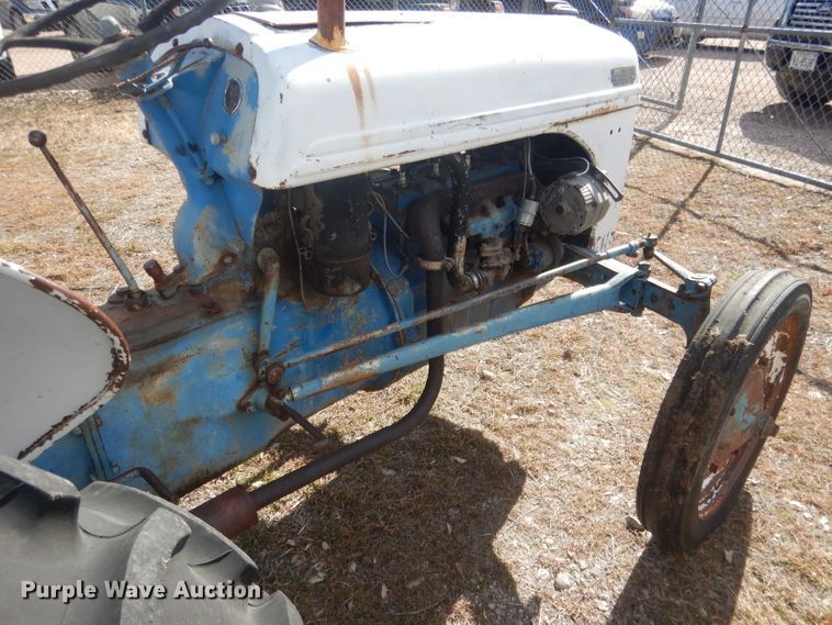 image for item HU9393 Ford 9N  tractor