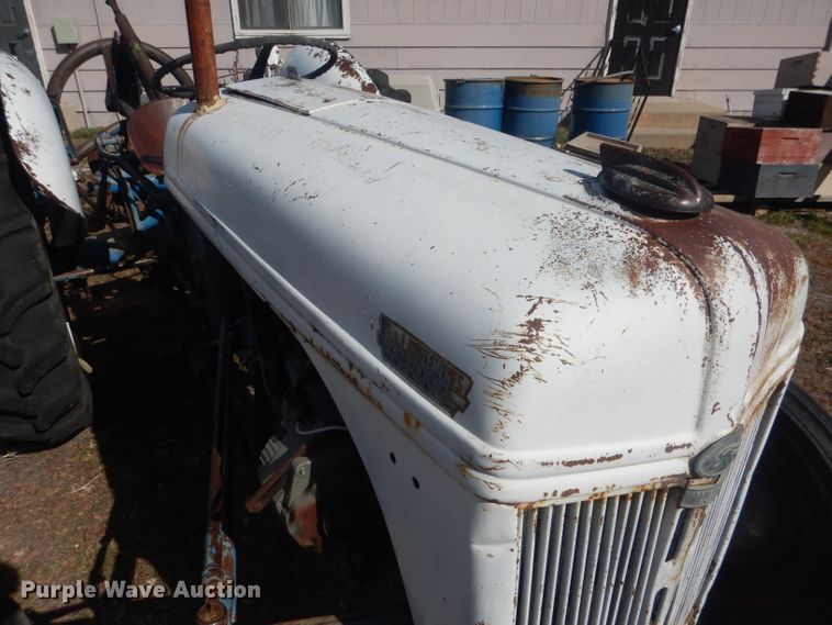 image for item HU9393 Ford 9N  tractor