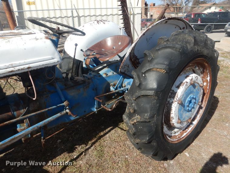 image for item HU9393 Ford 9N  tractor