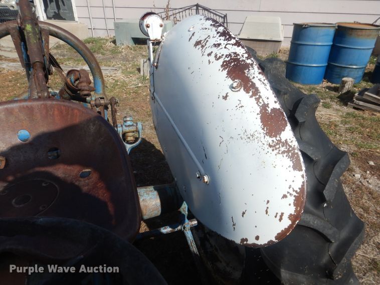 image for item HU9393 Ford 9N  tractor