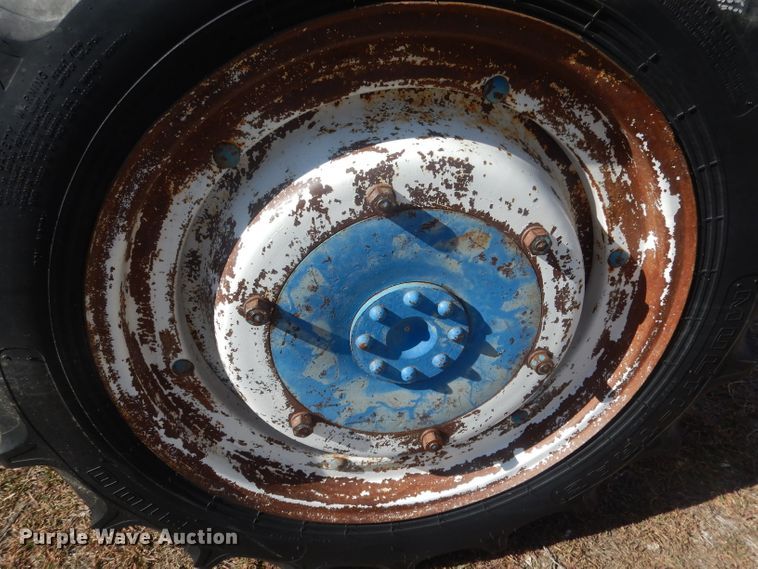 image for item HU9393 Ford 9N  tractor