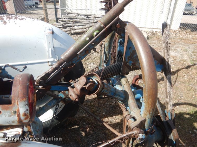 image for item HU9393 Ford 9N  tractor