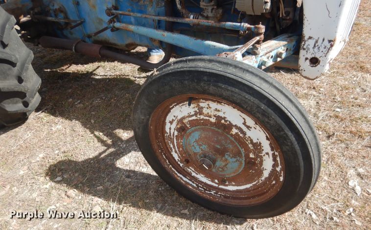 image for item HU9393 Ford 9N  tractor