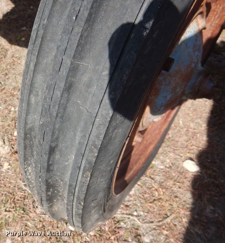 image for item HU9393 Ford 9N  tractor