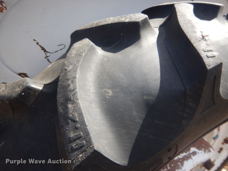 image for item HU9393 Ford 9N  tractor