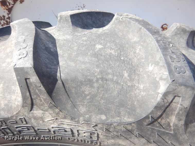 image for item HU9393 Ford 9N  tractor