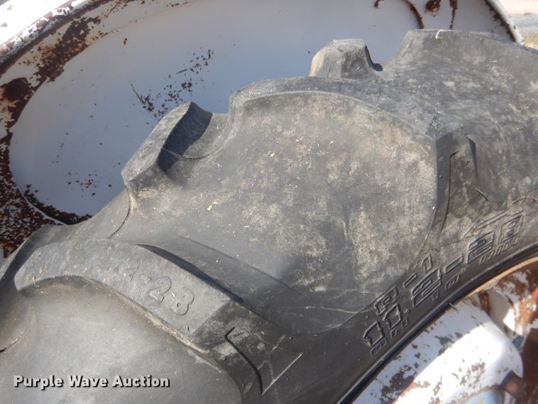 image for item HU9393 Ford 9N  tractor