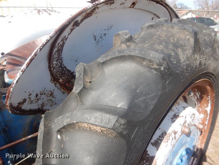 image for item HU9393 Ford 9N  tractor