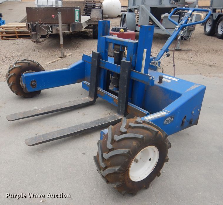 image for item HU9394 2007 Vestil  all terrain pallet jack