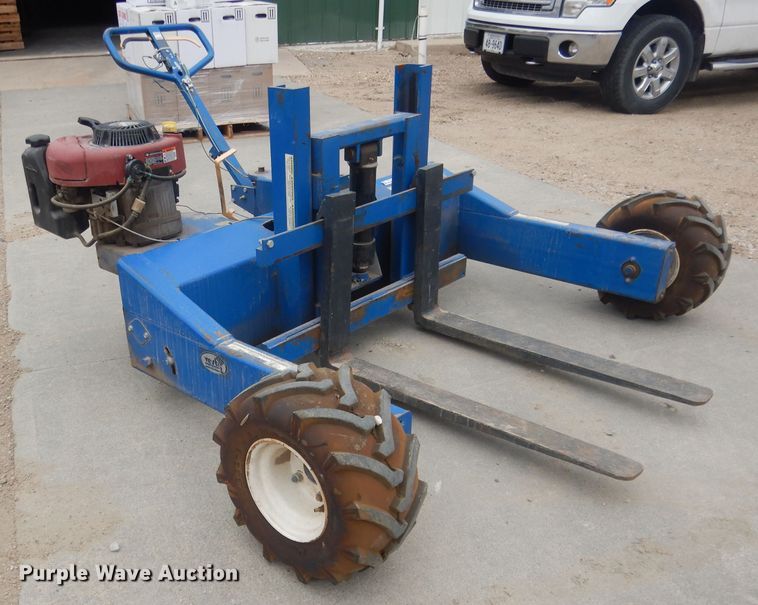 image for item HU9394 2007 Vestil  all terrain pallet jack