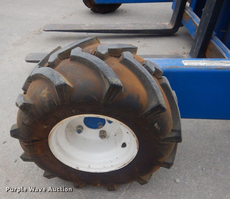 image for item HU9394 2007 Vestil  all terrain pallet jack