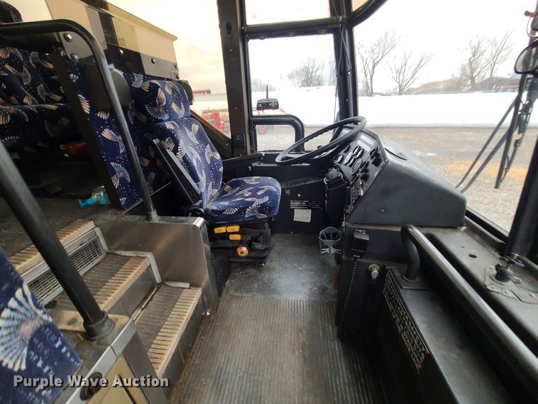 image for item IF9464 1997 Prevost  coach bus