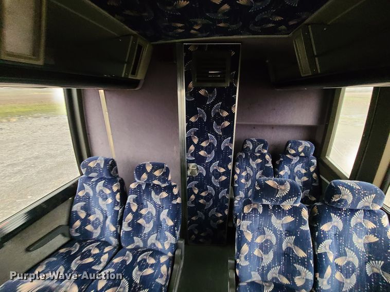 image for item IF9464 1997 Prevost  coach bus