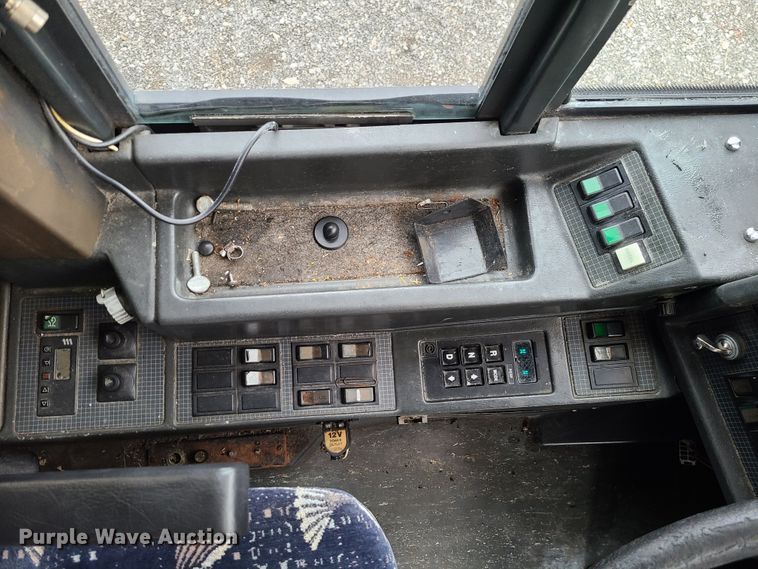 image for item IF9464 1997 Prevost  coach bus