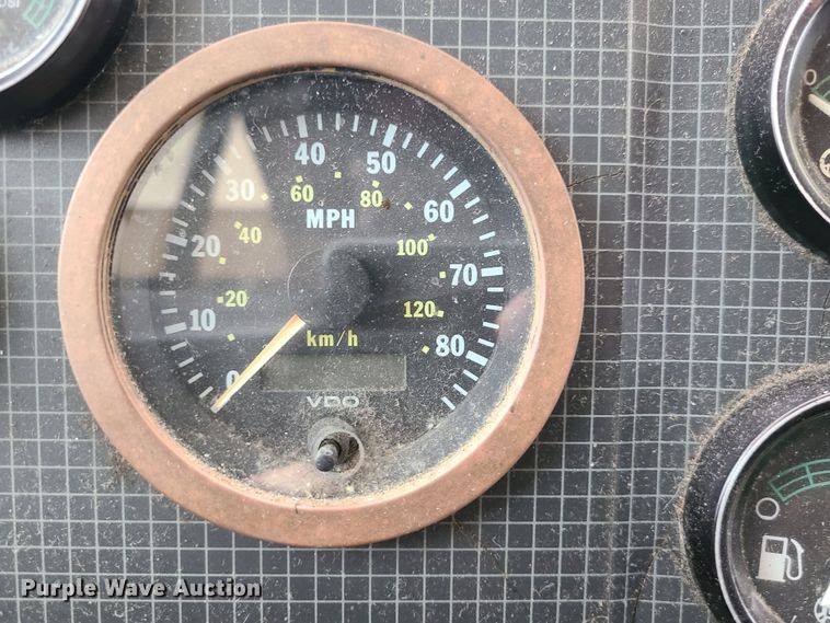 image for item IF9464 1997 Prevost  coach bus