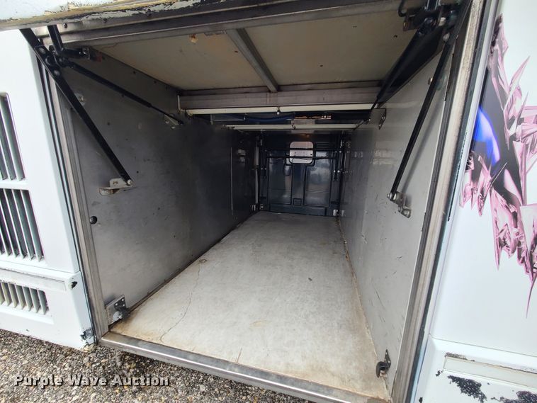 image for item IF9464 1997 Prevost  coach bus