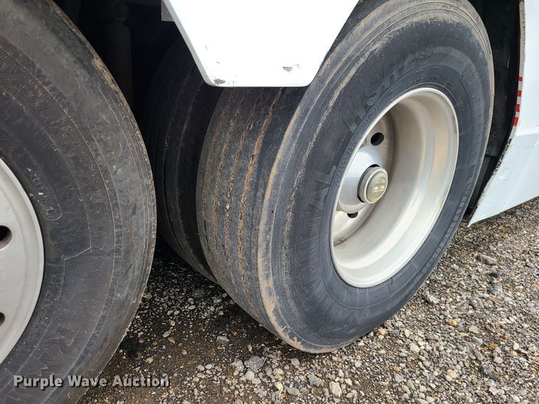 image for item IF9464 1997 Prevost  coach bus