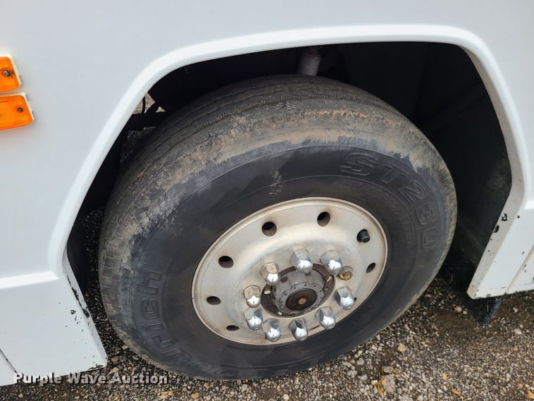 image for item IF9464 1997 Prevost  coach bus