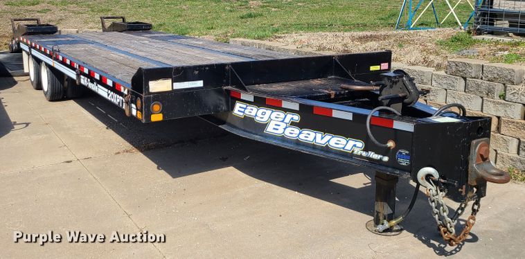 image for item IF9473 2012 Eager Beaver 20XPT  equipment trailer