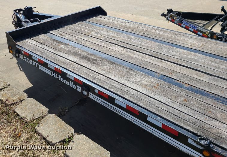 image for item IF9473 2012 Eager Beaver 20XPT  equipment trailer