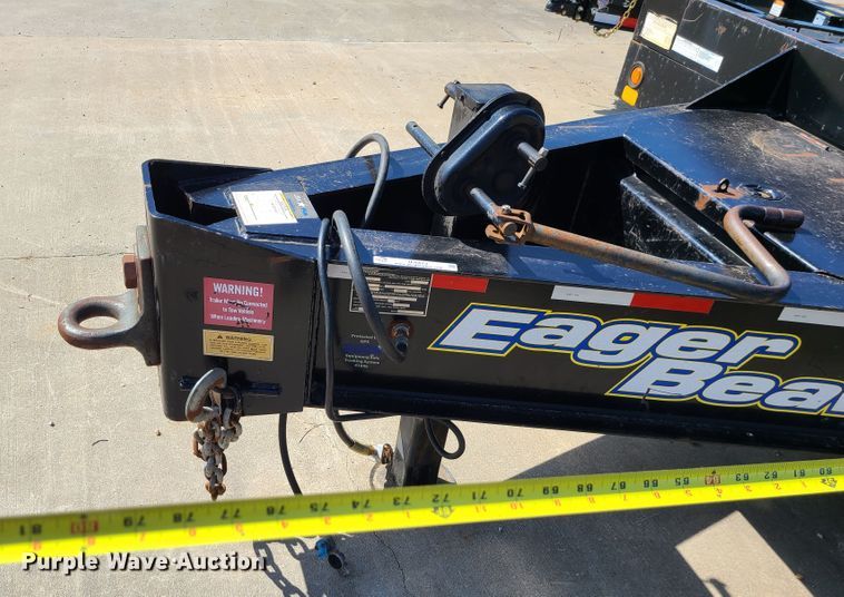 image for item IF9473 2012 Eager Beaver 20XPT  equipment trailer