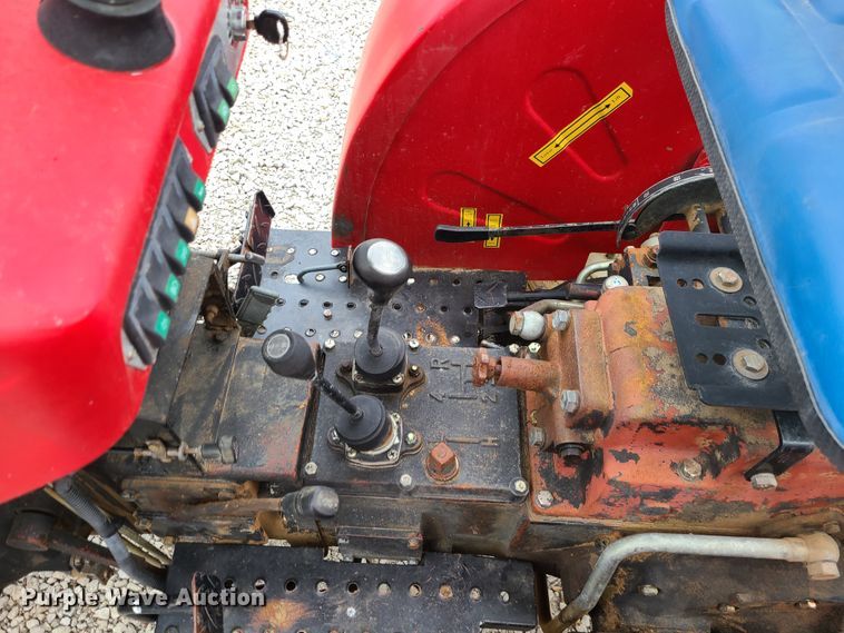 image for item IF9476 2006 Ag King AK-3540  MFWD tractor