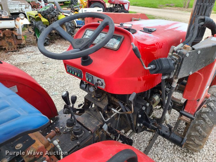 image for item IF9476 2006 Ag King AK-3540  MFWD tractor