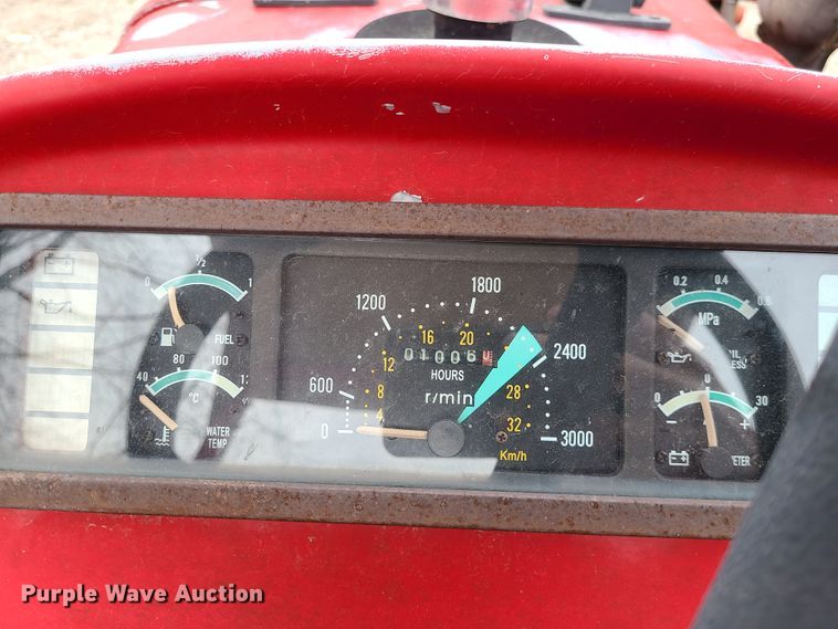 image for item IF9476 2006 Ag King AK-3540  MFWD tractor