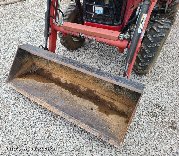 image for item IF9476 2006 Ag King AK-3540  MFWD tractor