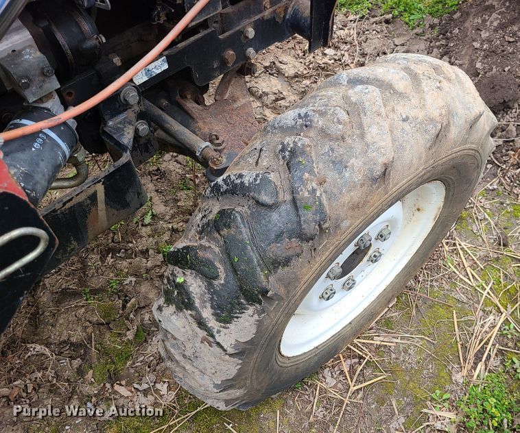 image for item IF9476 2006 Ag King AK-3540  MFWD tractor