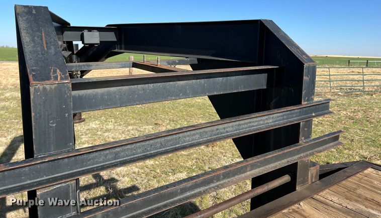 image for item IG9372 2005 Legend  equipment trailer