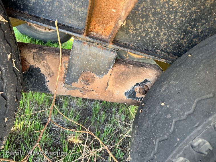 image for item IG9372 2005 Legend  equipment trailer