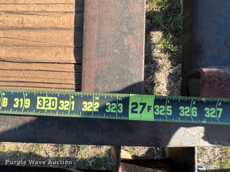 image for item IG9372 2005 Legend  equipment trailer