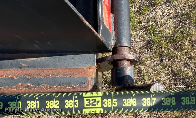 image for item IG9372 2005 Legend  equipment trailer