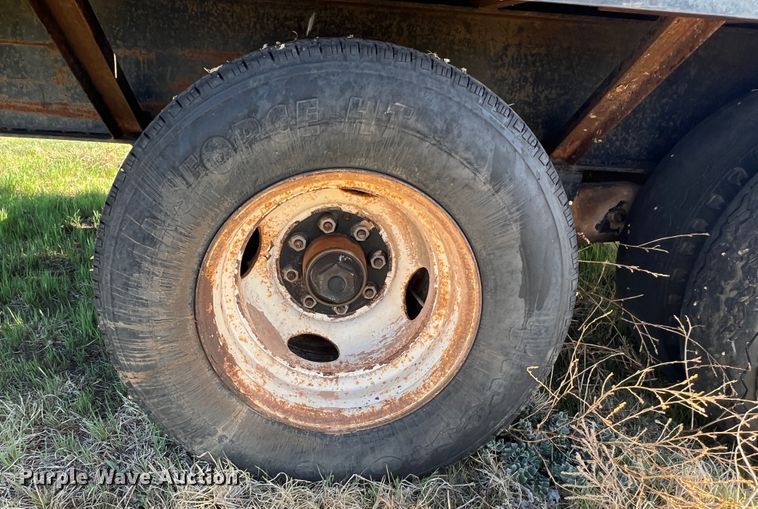 image for item IG9372 2005 Legend  equipment trailer