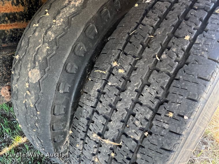 image for item IG9372 2005 Legend  equipment trailer