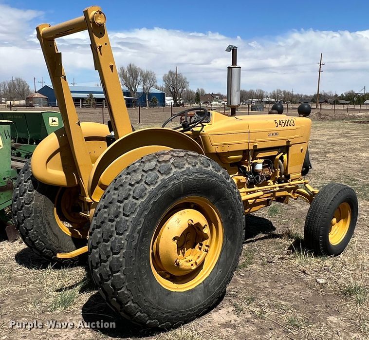 image for item IG9401 Ford 3400  tractor