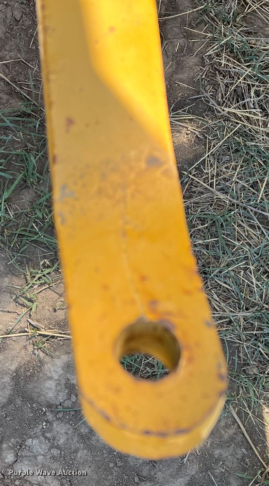 image for item IG9401 Ford 3400  tractor