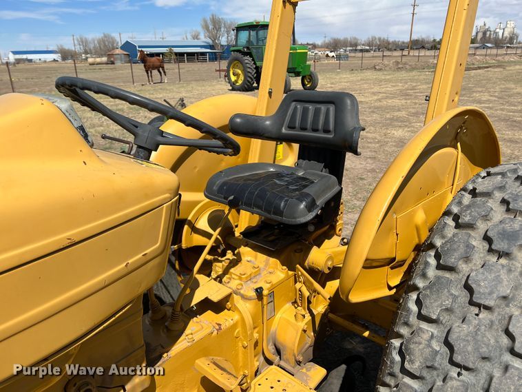 image for item IG9401 Ford 3400  tractor