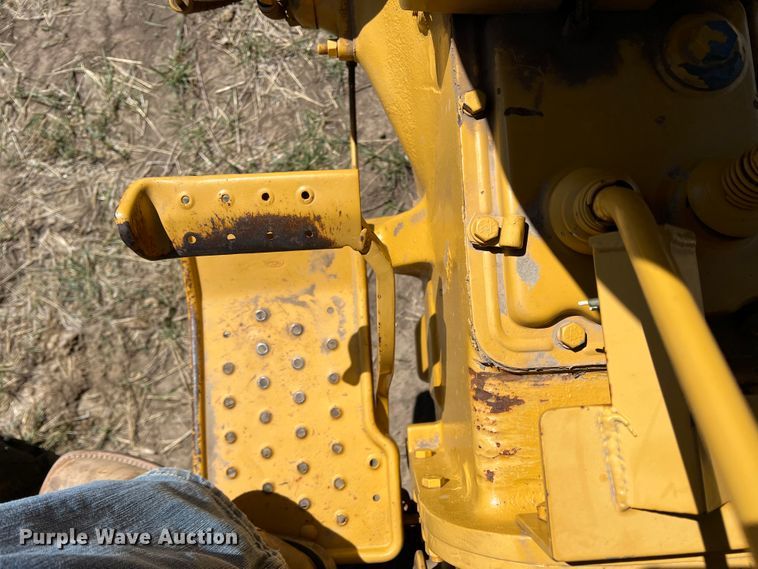 image for item IG9401 Ford 3400  tractor