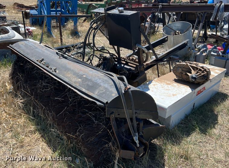 image for item IG9401 Ford 3400  tractor