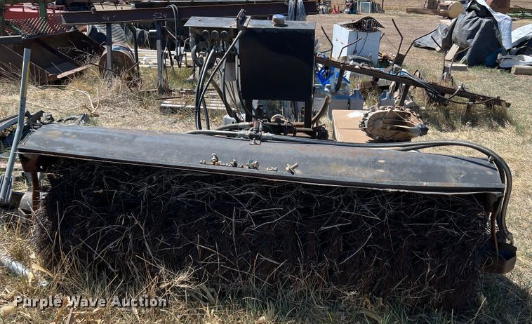 image for item IG9401 Ford 3400  tractor