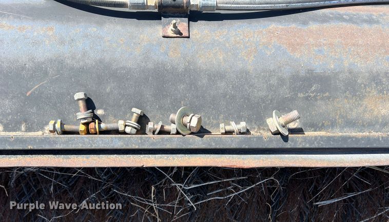 image for item IG9401 Ford 3400  tractor